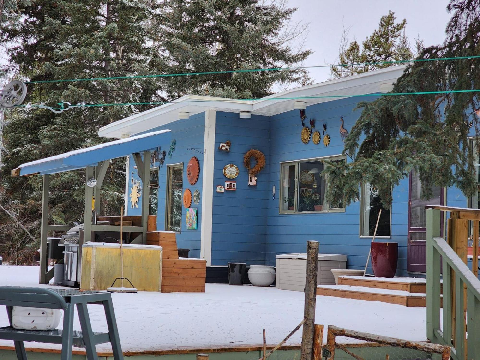 Hidden Valley Bed And Breakfast Уайтхорс Екстериор снимка